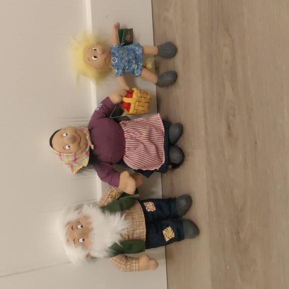 Family Doll Set with Basket - Multicolor - Picture 1 of 10